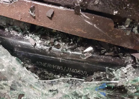 2018 Chevrolet Traverse 3Lt из США, поврежденный, VIN 1GNERHKW5JJ140639